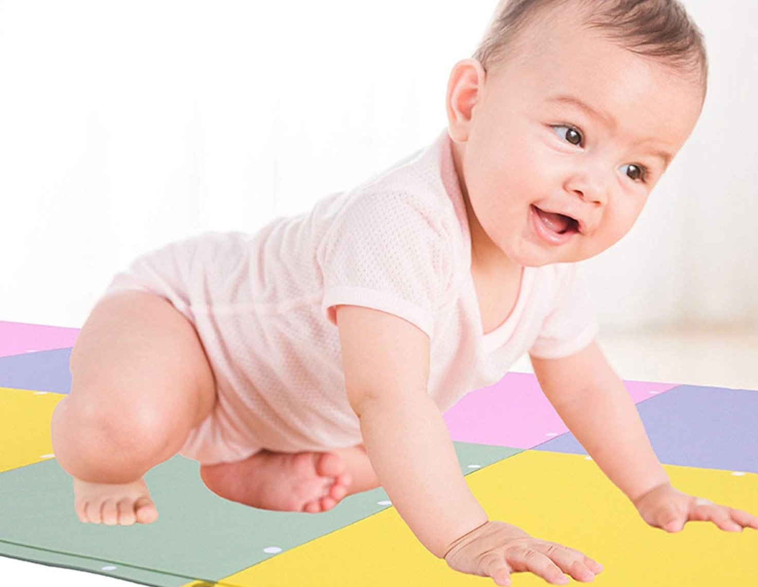 Desarrollo cognitivo y motor en bebés de 6 meses